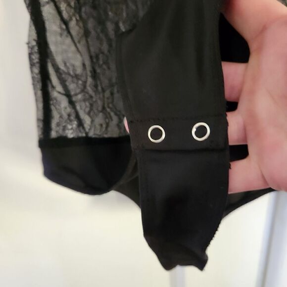 Danielle Bernstein Lace Thong Bodysuit Size 10 - Picture 4 of 10